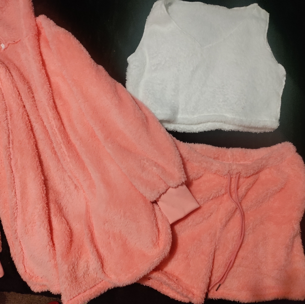 3 piece "tik tok" lounge set